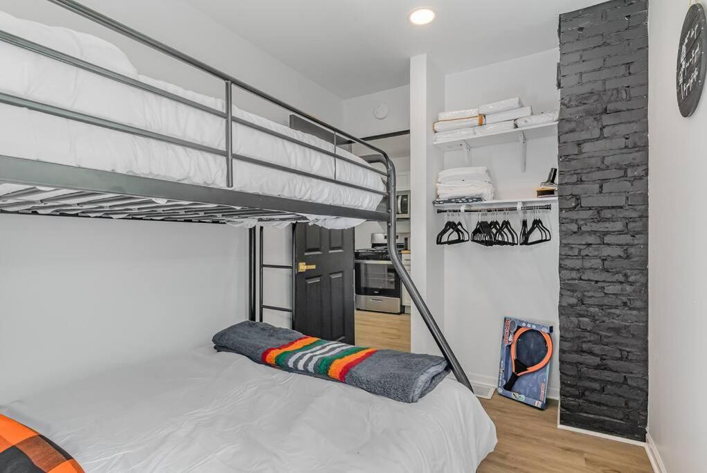 Black Cabin Getaway In Woods I Valpo Valparaiso Luaran gambar